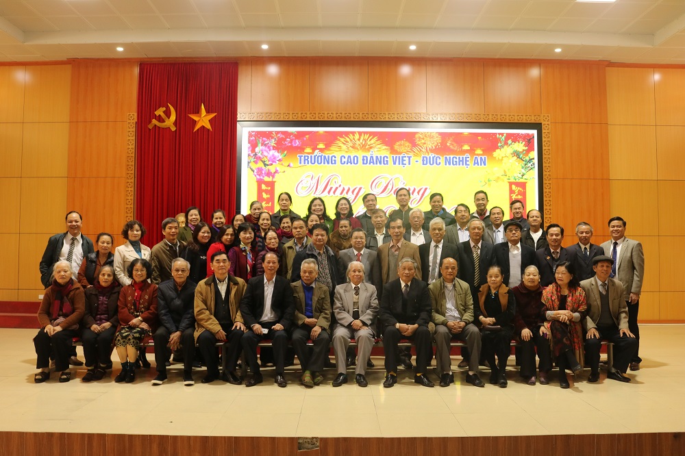 Gặp mặt Hội cựu giáo chức Trường Cao đẳng Việt - Đức Nghệ An đầu năm 2020