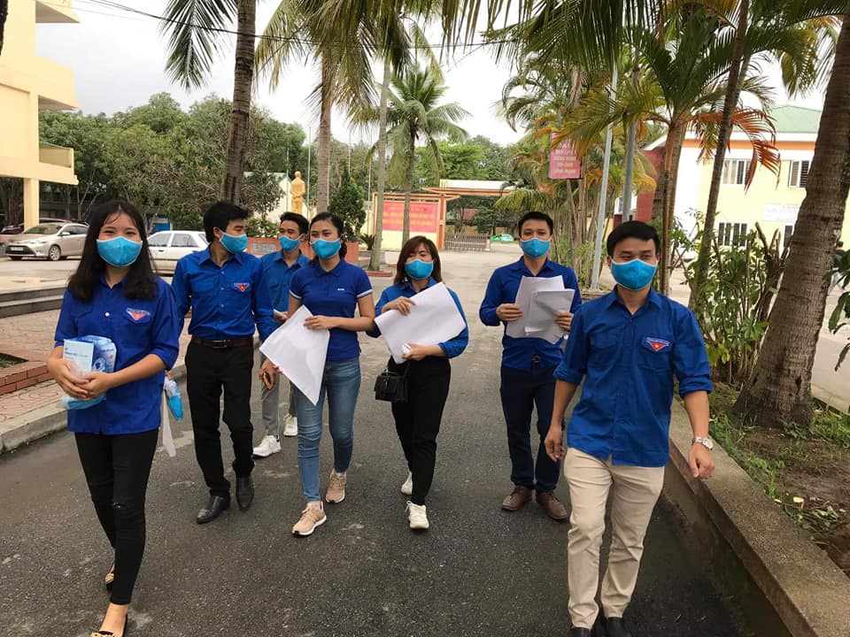 BCH đoàn thanh niên Trường Cao đẳng Việt - Đức Nghệ An tiếp tục đẩy mạnh công tác tuyên truyền phòng, chống dịch Covid-19