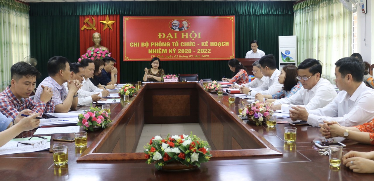  Chi bộ Phòng Tổ chức- Kế hoạch, Trường CĐ Việt - Đức Nghệ An long trọng tổ chức đại hội nhiệm kỳ 2020 - 2022