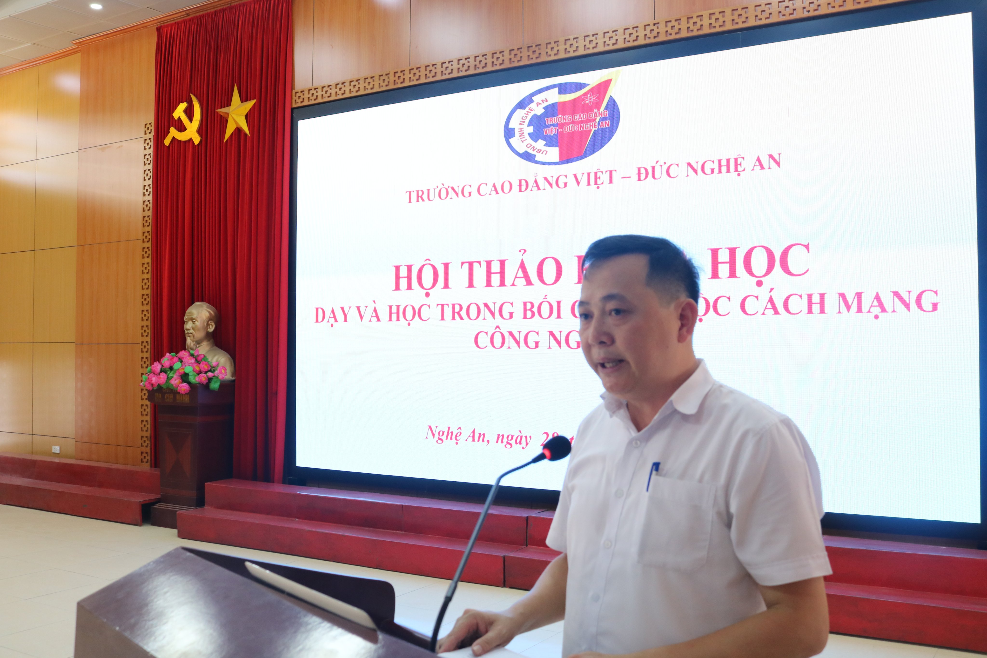 Trường Cao đẳng Việt - Đức Nghệ An tổ chức Hội thảo khoa học năm 2020 với chủ đề: 