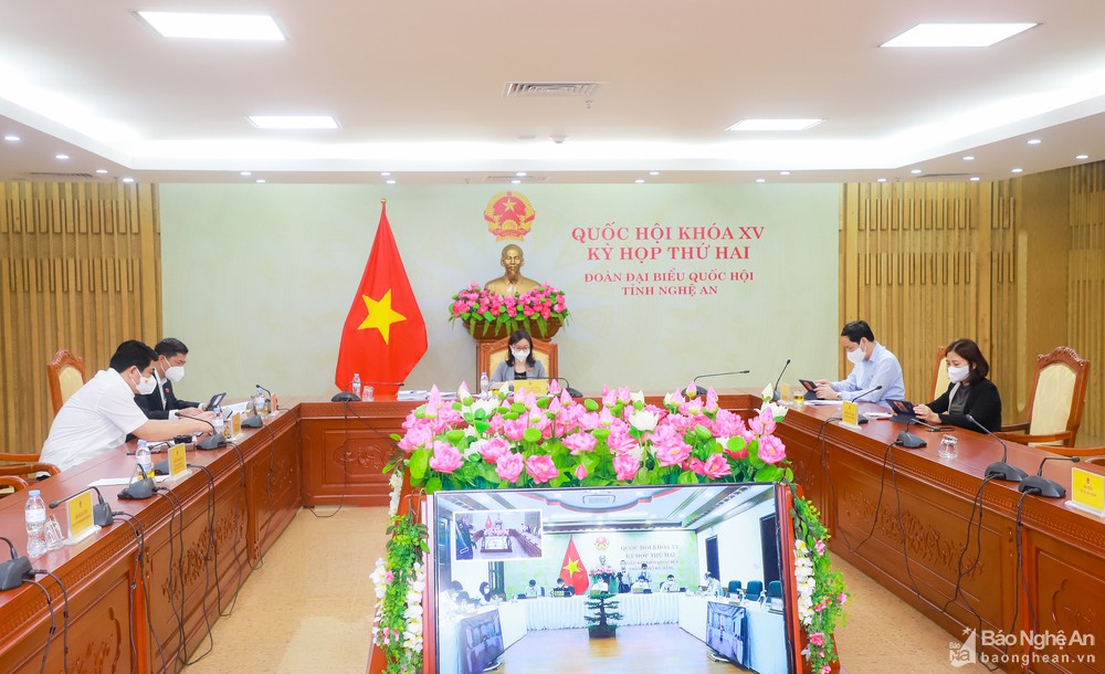 Quốc hội thảo luận tại tổ về cơ chế, chính sách đặc thù cho Nghệ An, Thanh Hóa, TT-Huế và Hải Phòng
