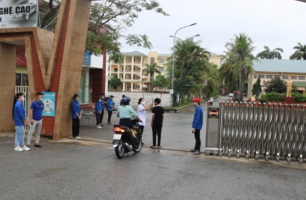   Trường Cao đẳng Việt – Đức Nghệ An đón học sinh, sinh viên trở lại học trực tiếp sau thời gian nghỉ phòng dịch Covid-19