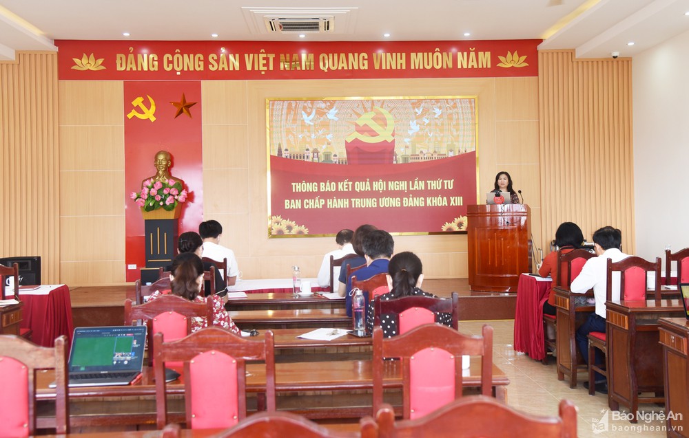 Đảng ủy Khối CCQ tỉnh Nghệ An quán triệt các văn bản mới của Trung ương