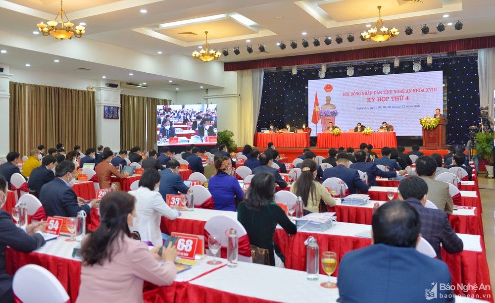 Kỳ họp thứ 4, HĐND tỉnh Nghệ An khóa XVIII tiến hành phiên chất vấn đối với 2 giám đốc sở    