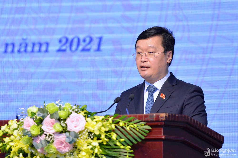 Chủ tịch UBND tỉnh Nguyễn Đức Trung nhấn mạnh 5 nội dung trọng tâm phát triển KT-XH năm 2022