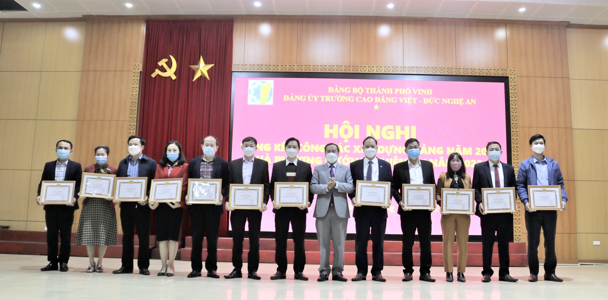 Trường Cao đẳng Việt – Đức Nghệ An tổ chức Hội nghị Tổng kết công tác xây dựng Đảng năm 2021 và triển khai phương hướng nhiệm vụ năm 2022