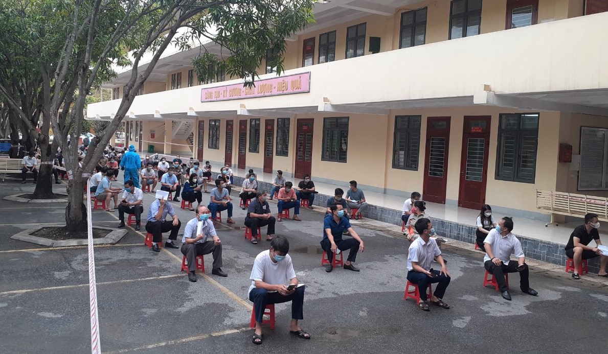 Trường Cao đẳng Việt – Đức Nghệ An tiếp tục tham gia hỗ trợ chiến dịch tiêm Vaccine phòng Covid-19 của Sở y tế Nghệ An