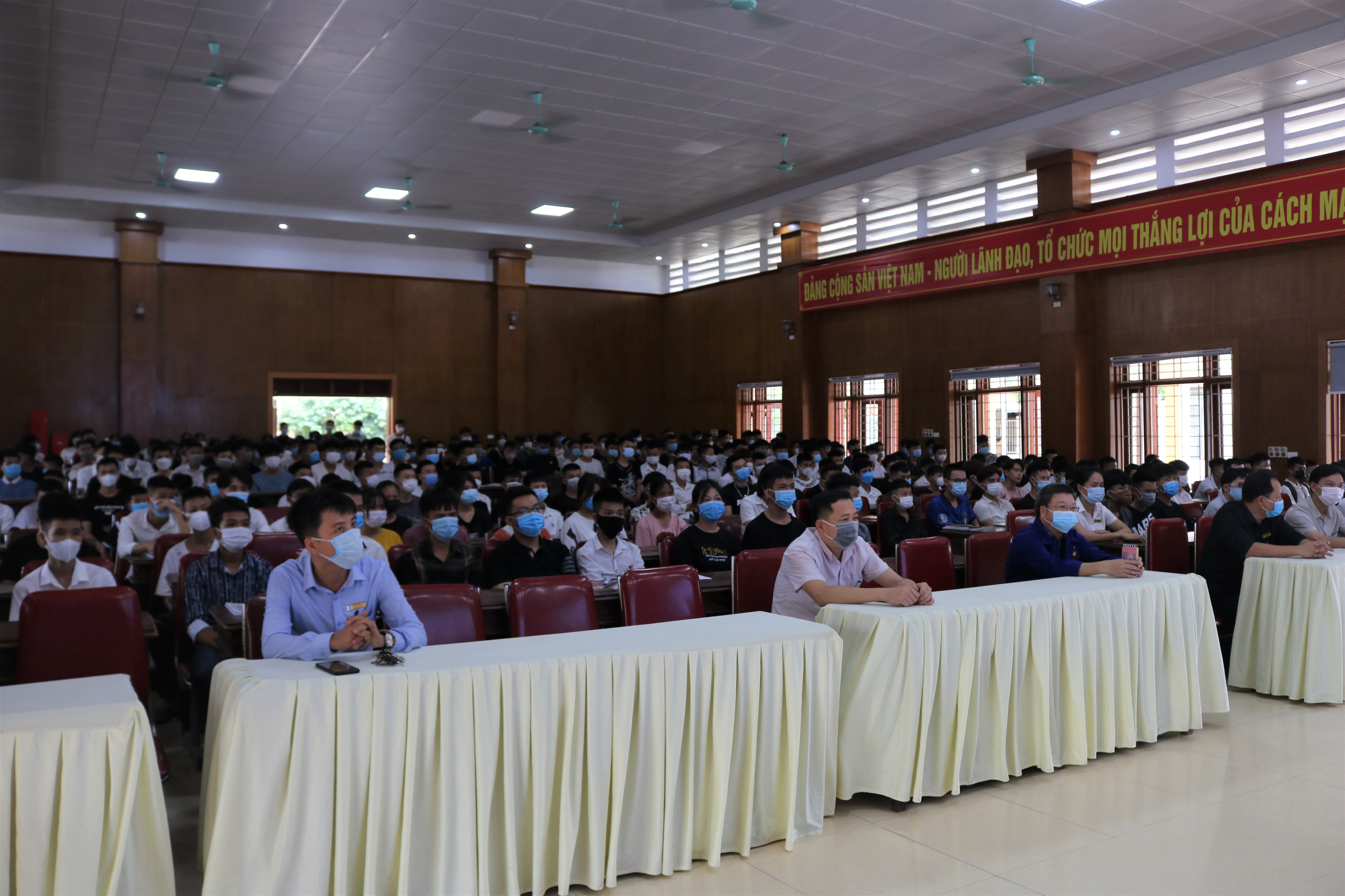 Trường Cao đẳng Việt – Đức Nghệ An tổ chức Tuần sinh hoạt công dân học sinh, sinh viên Khóa 15