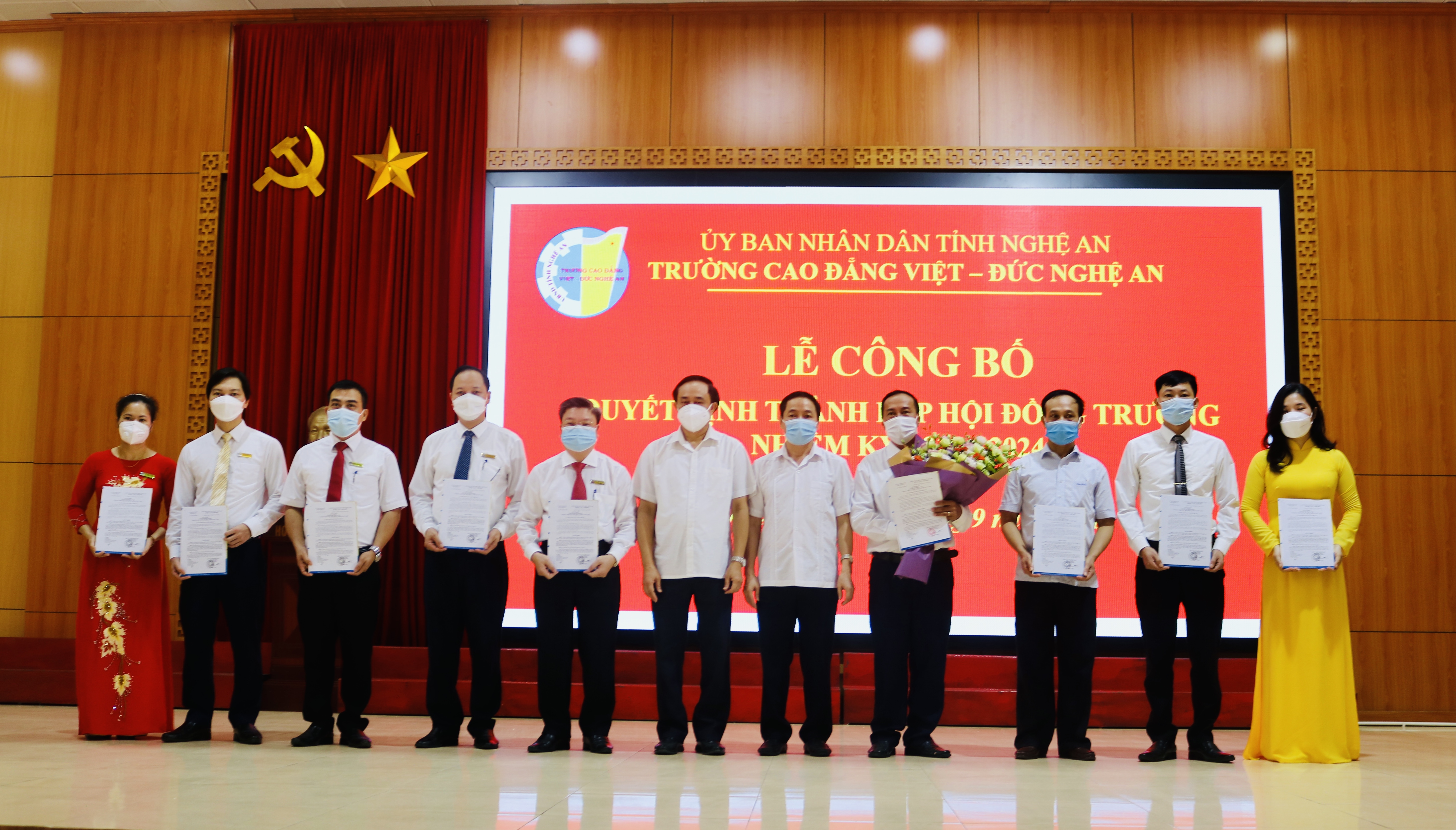   Lễ công bố Quyết định thành lập Hội đồng trường, Trường Cao đẳng Việt – Đức Nghệ An