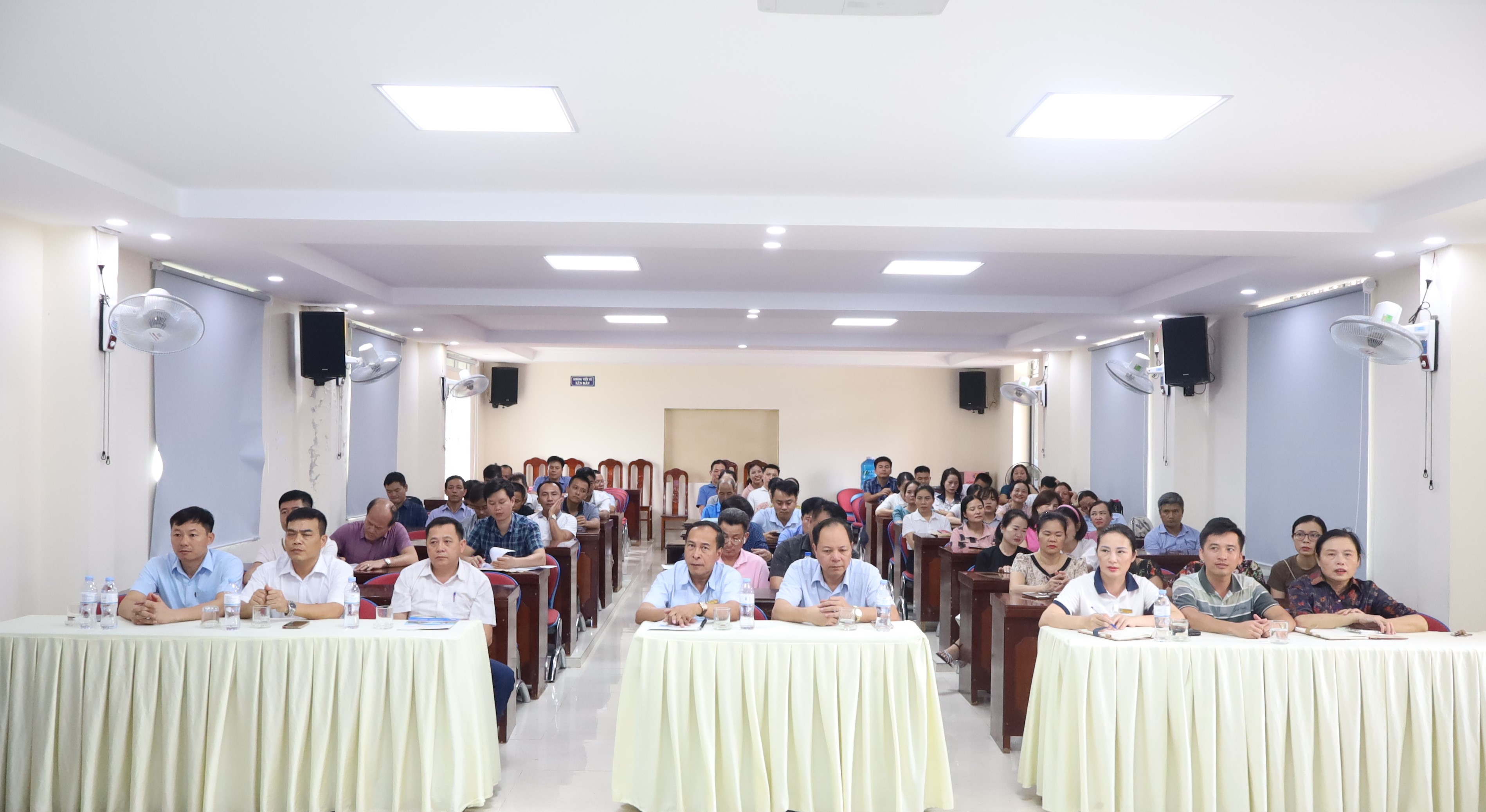Trường Cao đẳng Việt – Đức Nghệ An tổ chức Hội nghị tổng kết năm học 2023 – 2024