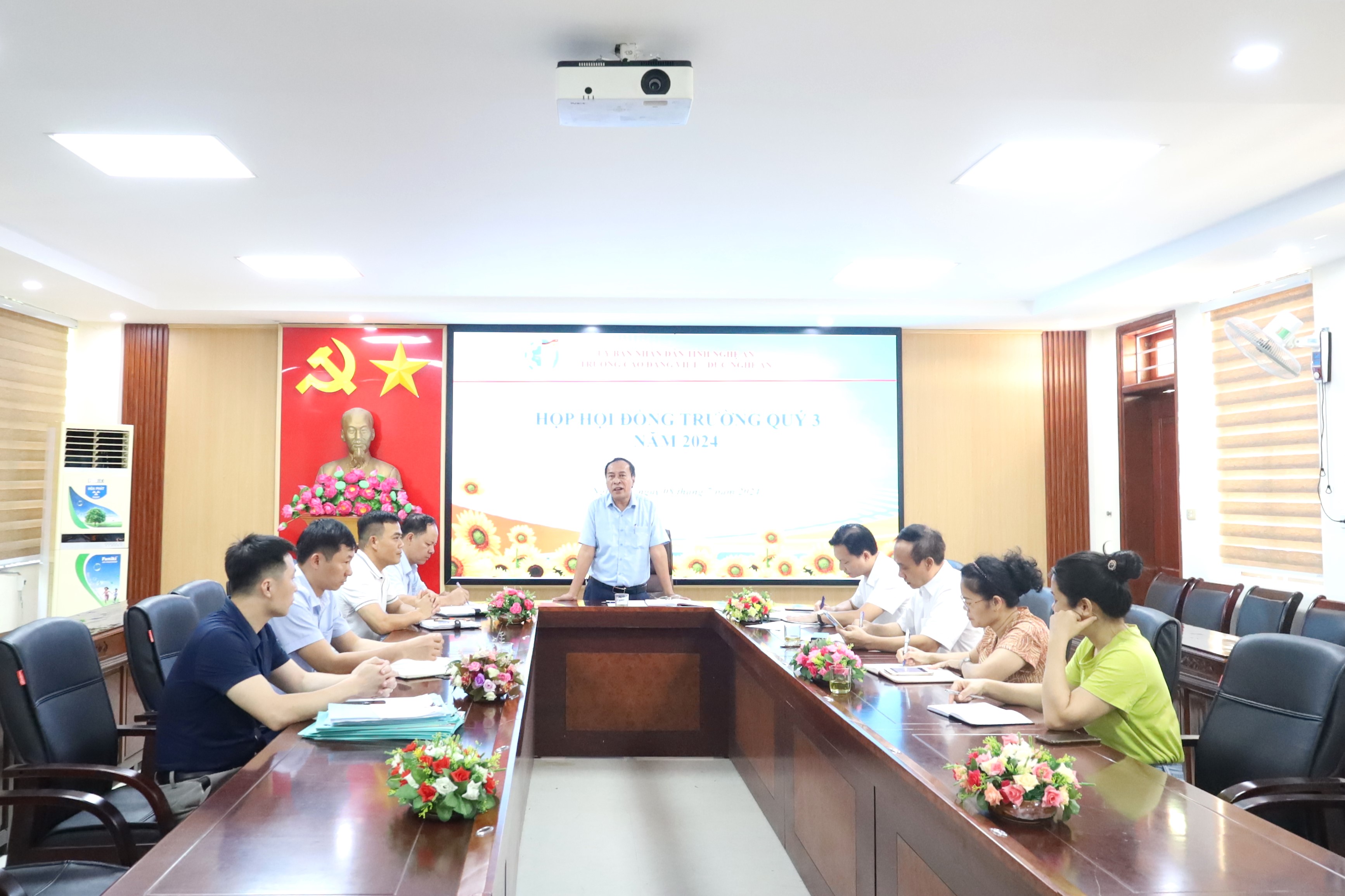 Nhiều nội dung quan trọng đã được Hội đồng trường Trường Cao đẳng Việt – Đức Nghệ An thông qua tại Hội nghị Quý 03 năm 2024