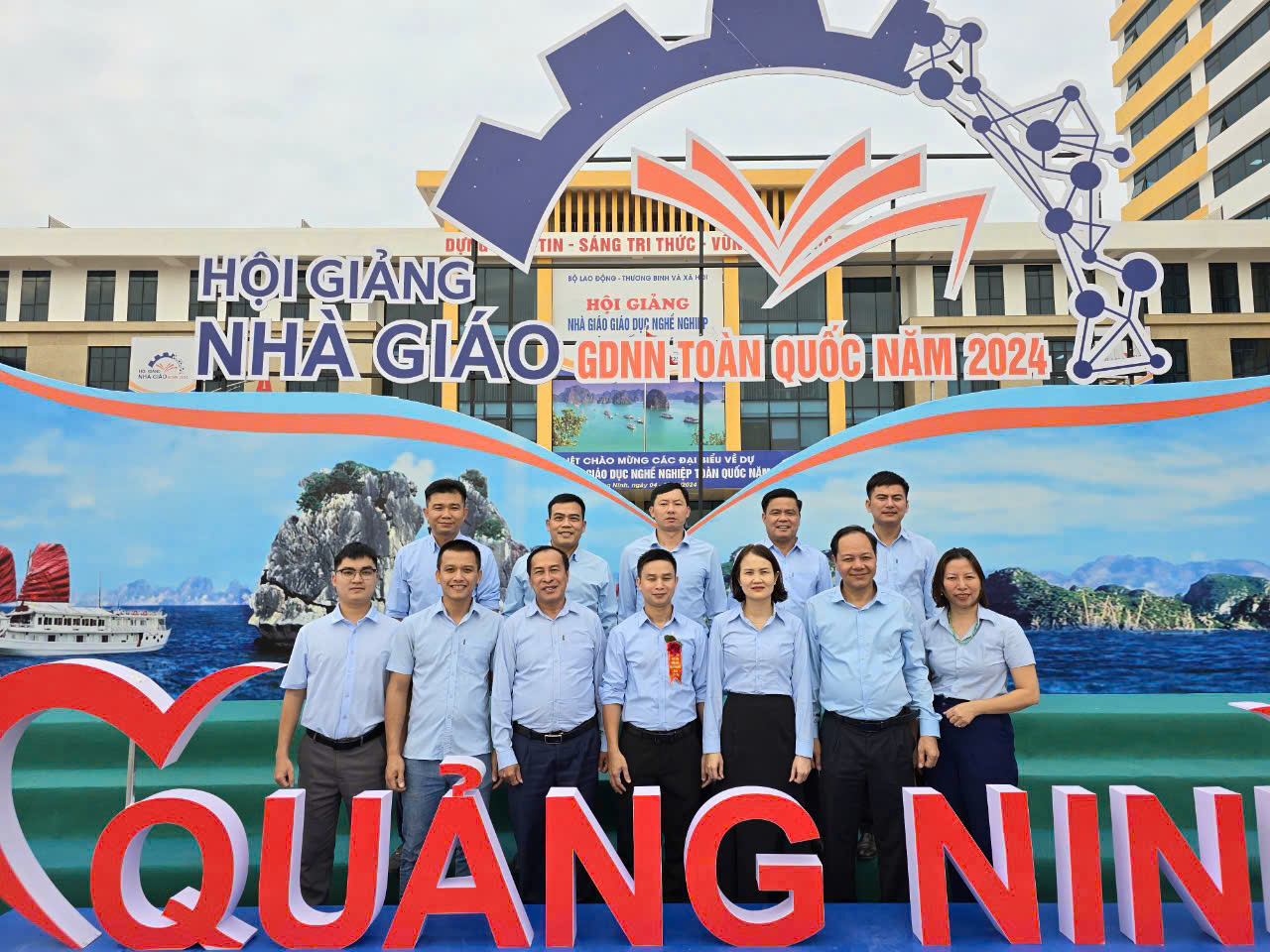 Những Nhà giáo xuất sắc của Trường Cao đẳng Việt – Đức Nghệ An tham dự Hội giảng Nhà giáo Giáo dục nghề nghiệp toàn quốc năm 2024